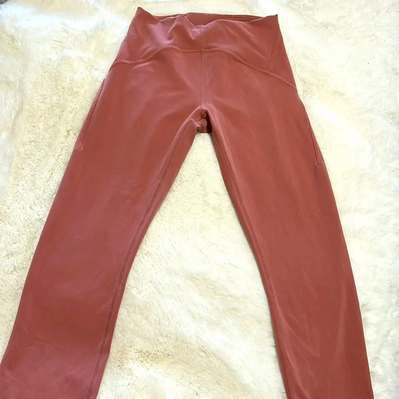 Lululemon 23” Crop Legging - Picture 1 of 6